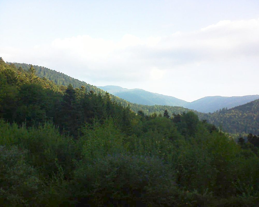 Le petit ballon vu depuis le Domaine Langmatt à Murbach le 15.09.2018 à 09:00 Le petit ballon (Alsace, Vosges) le 15.09.2018 à 09:00