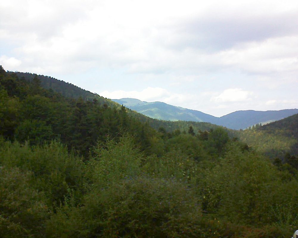 Le petit ballon vu depuis le Domaine Langmatt à Murbach le 15.09.2018 à 14:45 Le petit ballon (Alsace, Vosges) le 15.09.2018 à 14:45