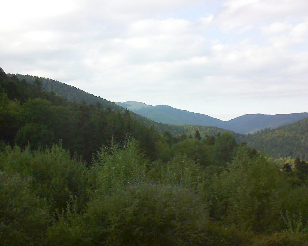 Le petit ballon vu depuis le Domaine Langmatt à Murbach le 15.09.2018 à 17:30 Le petit ballon (Alsace, Vosges) le 15.09.2018 à 17:30