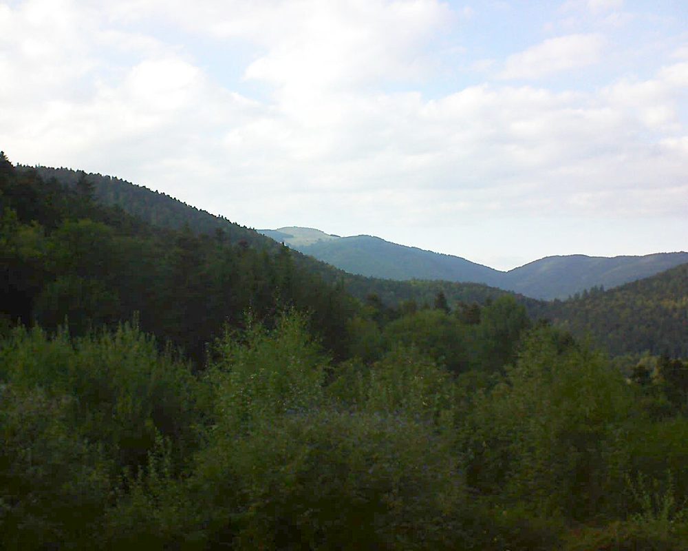 Le petit ballon vu depuis le Domaine Langmatt à Murbach le 15.09.2018 à 17:45 Le petit ballon (Alsace, Vosges) le 15.09.2018 à 17:45