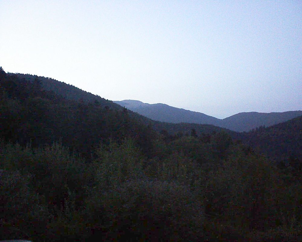 Le petit ballon vu depuis le Domaine Langmatt à Murbach le 15.09.2018 à 20:00 Le petit ballon (Alsace, Vosges) le 15.09.2018 à 20:00