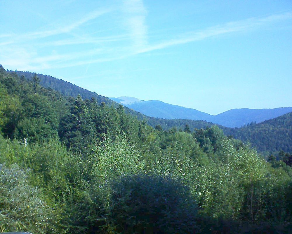 Le petit ballon vu depuis le Domaine Langmatt à Murbach le 16.09.2018 à 10:45 Le petit ballon (Alsace, Vosges) le 16.09.2018 à 10:45