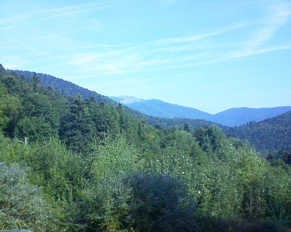 Le petit ballon vu depuis le Domaine Langmatt à Murbach le 16.09.2018 à 11:00 Le petit ballon (Alsace, Vosges) le 16.09.2018 à 11:00