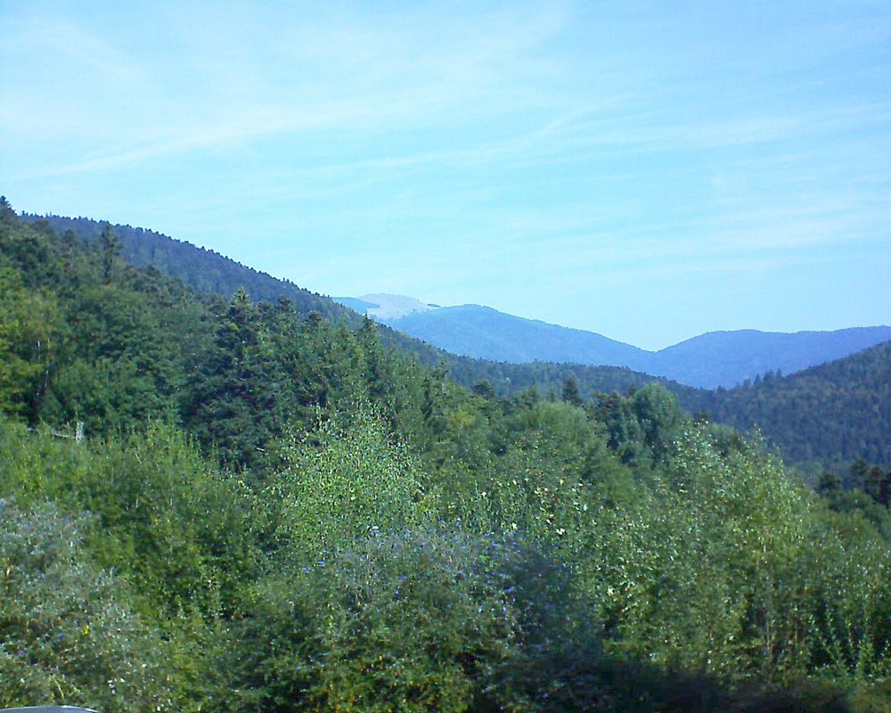 Le petit ballon vu depuis le Domaine Langmatt à Murbach le 16.09.2018 à 11:30 Le petit ballon (Alsace, Vosges) le 16.09.2018 à 11:30