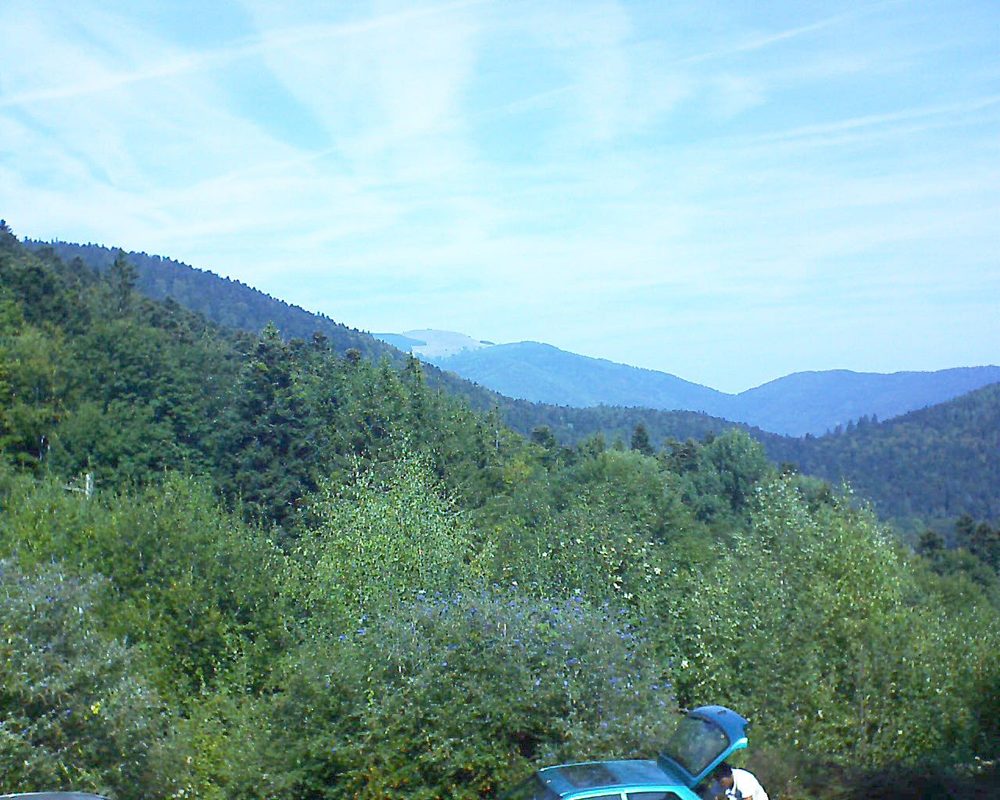 Le petit ballon vu depuis le Domaine Langmatt à Murbach le 16.09.2018 à 12:45 Le petit ballon (Alsace, Vosges) le 16.09.2018 à 12:45