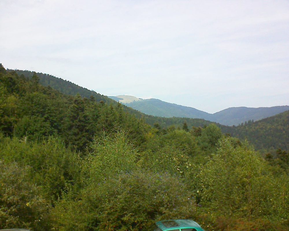 Le petit ballon vu depuis le Domaine Langmatt à Murbach le 16.09.2018 à 13:45 Le petit ballon (Alsace, Vosges) le 16.09.2018 à 13:45