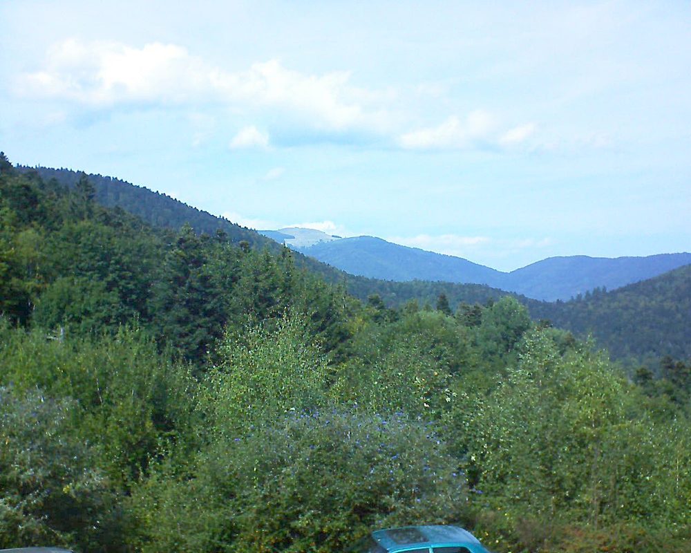 Le petit ballon vu depuis le Domaine Langmatt à Murbach le 16.09.2018 à 14:15 Le petit ballon (Alsace, Vosges) le 16.09.2018 à 14:15