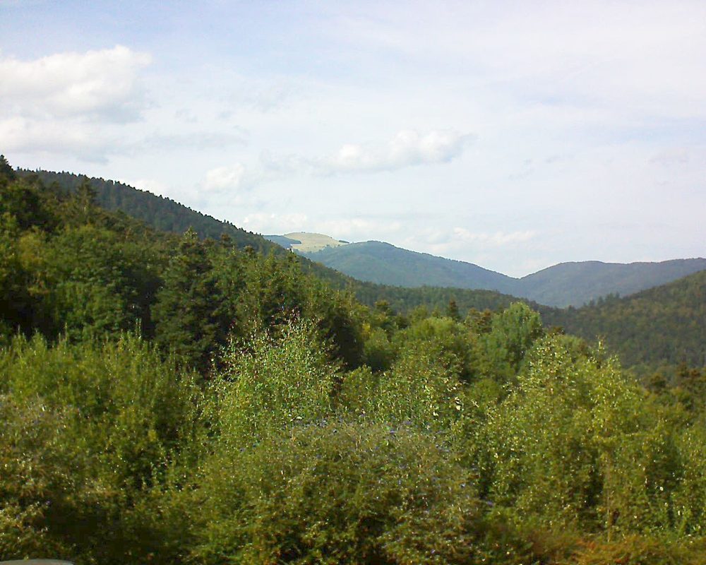 Le petit ballon vu depuis le Domaine Langmatt à Murbach le 16.09.2018 à 15:45 Le petit ballon (Alsace, Vosges) le 16.09.2018 à 15:45