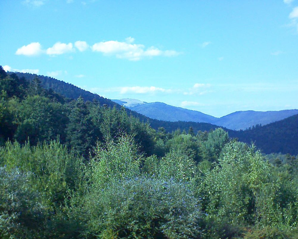 Le petit ballon vu depuis le Domaine Langmatt à Murbach le 17.09.2018 à 16:15 Le petit ballon (Alsace, Vosges) le 17.09.2018 à 16:15