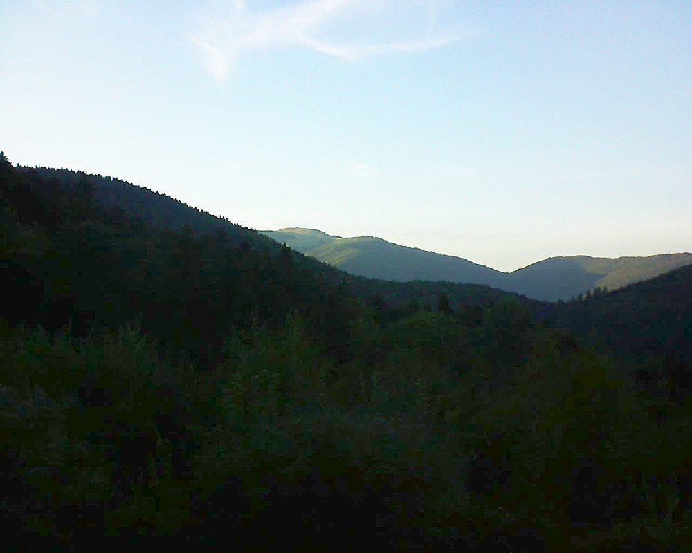 Le petit ballon vu depuis le Domaine Langmatt à Murbach le 17.09.2018 à 19:00 Le petit ballon (Alsace, Vosges) le 17.09.2018 à 19:00