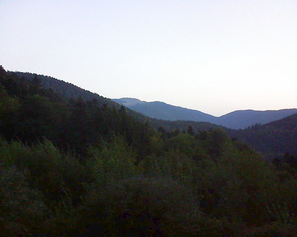 Le petit ballon vu depuis le Domaine Langmatt à Murbach le 18.09.2018 à 07:00 Le petit ballon (Alsace, Vosges) le 18.09.2018 à 07:00