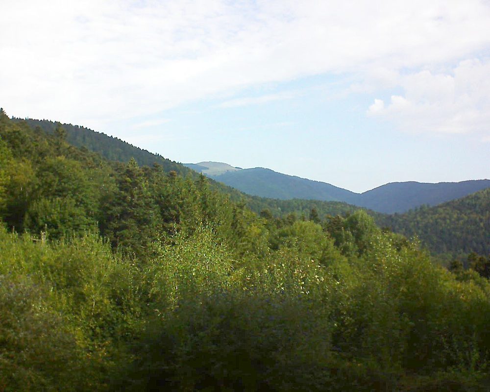 Le petit ballon vu depuis le Domaine Langmatt à Murbach le 18.09.2018 à 10:30 Le petit ballon (Alsace, Vosges) le 18.09.2018 à 10:30