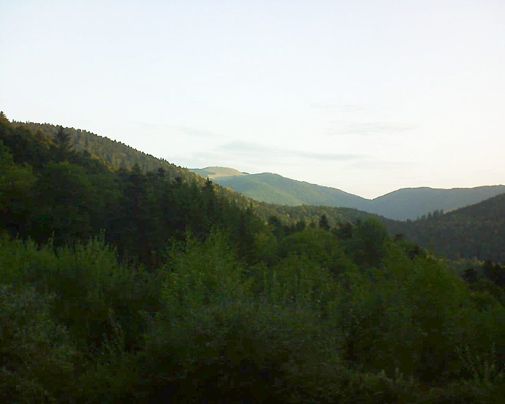 Le petit ballon vu depuis le Domaine Langmatt à Murbach le 19.09.2018 à 07:45 Le petit ballon (Alsace, Vosges) le 19.09.2018 à 07:45