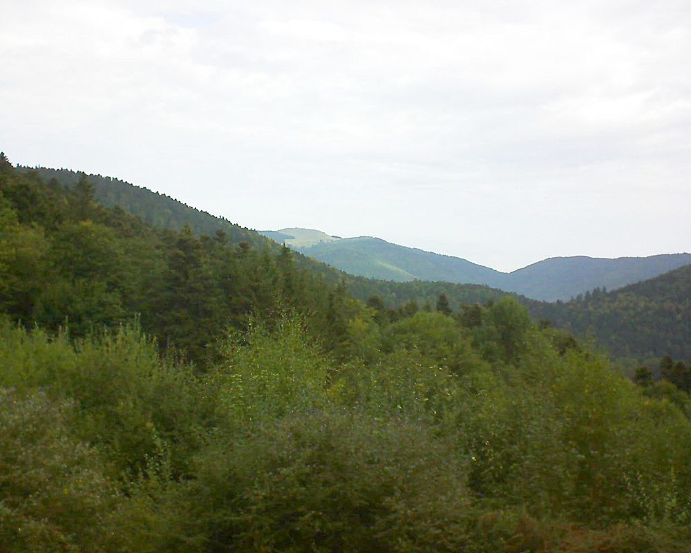 Le petit ballon vu depuis le Domaine Langmatt à Murbach le 19.09.2018 à 10:30 Le petit ballon (Alsace, Vosges) le 19.09.2018 à 10:30