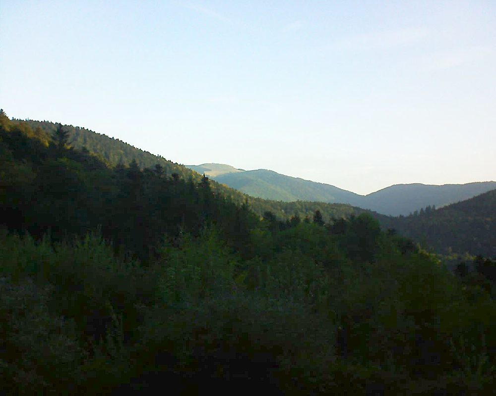 Le petit ballon vu depuis le Domaine Langmatt à Murbach le 20.09.2018 à 08:00 Le petit ballon (Alsace, Vosges) le 20.09.2018 à 08:00