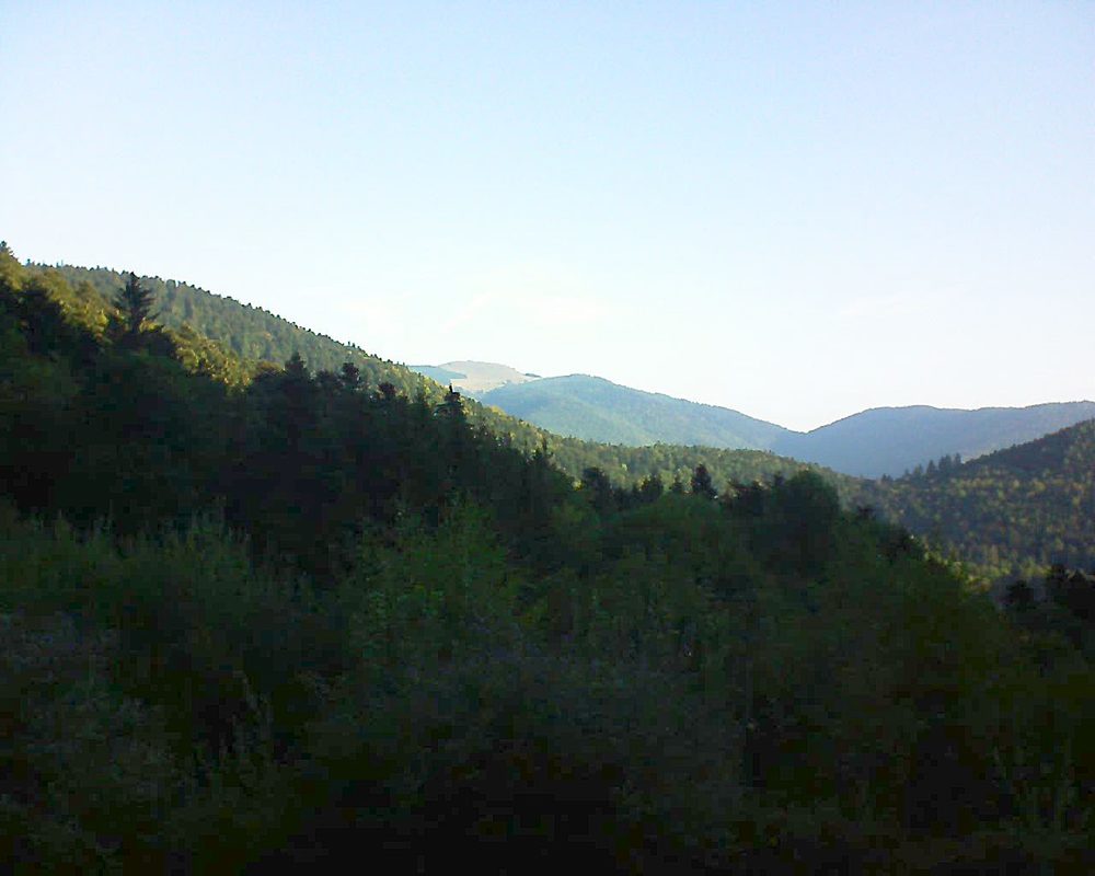 Le petit ballon vu depuis le Domaine Langmatt à Murbach le 20.09.2018 à 08:45 Le petit ballon (Alsace, Vosges) le 20.09.2018 à 08:45