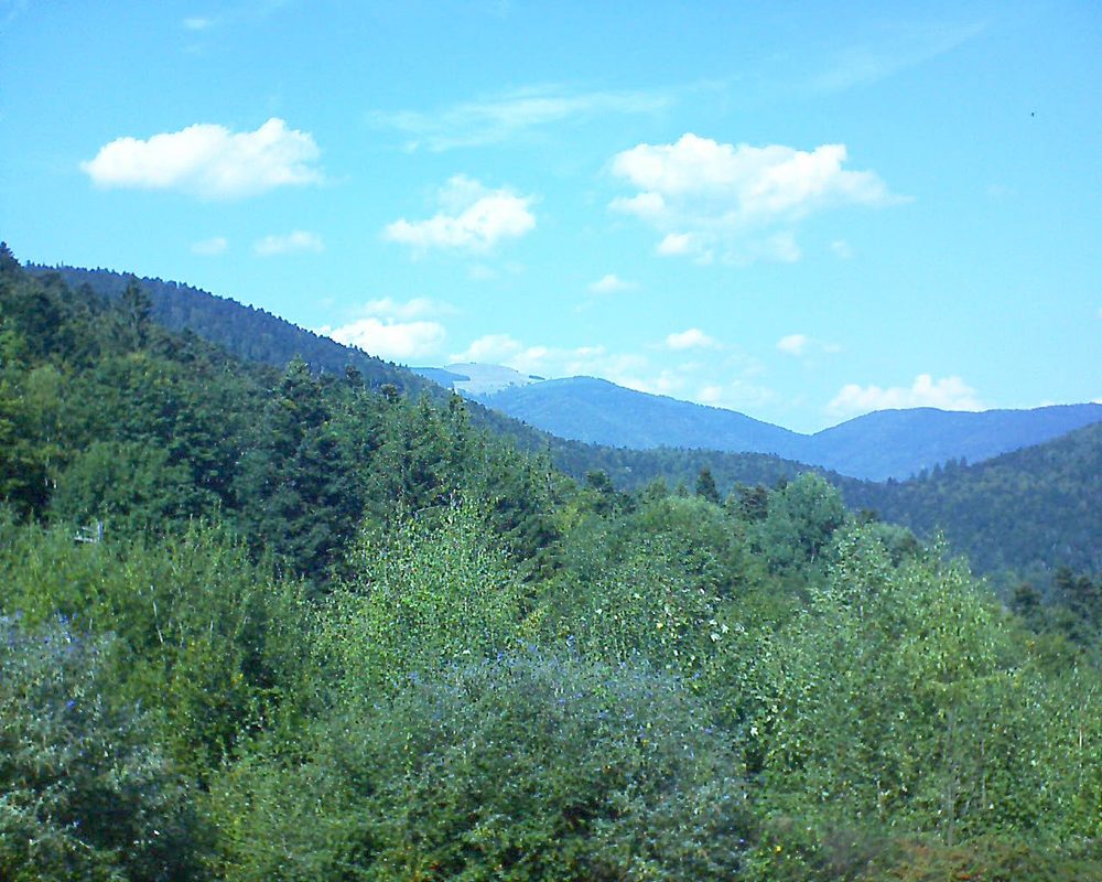 Le petit ballon vu depuis le Domaine Langmatt à Murbach le 20.09.2018 à 14:00 Le petit ballon (Alsace, Vosges) le 20.09.2018 à 14:00
