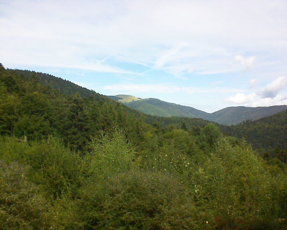Le petit ballon vu depuis le Domaine Langmatt à Murbach le 22.09.2018 à 12:30 Le petit ballon (Alsace, Vosges) le 22.09.2018 à 12:30
