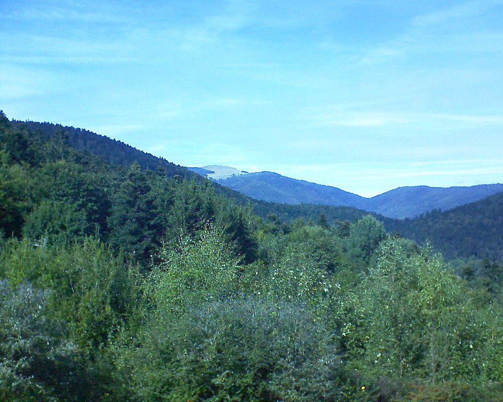 Le petit ballon vu depuis le Domaine Langmatt à Murbach le 22.09.2018 à 15:00 Le petit ballon (Alsace, Vosges) le 22.09.2018 à 15:00