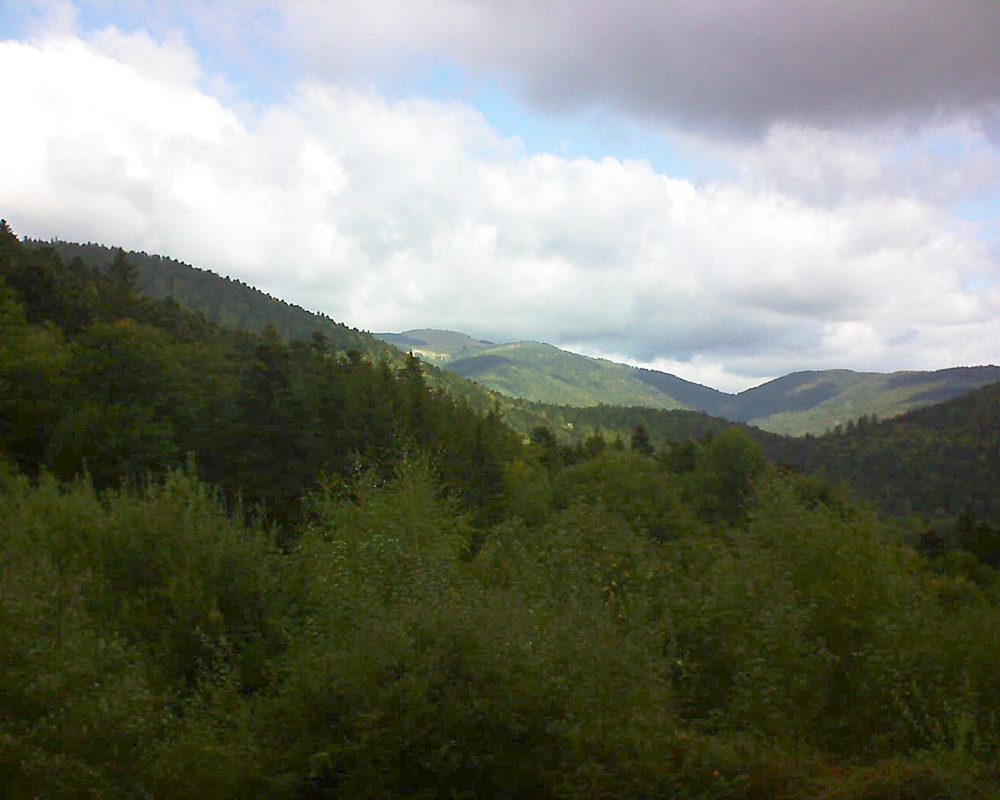 Le petit ballon vu depuis le Domaine Langmatt à Murbach le 24.09.2018 à 12:15 Le petit ballon (Alsace, Vosges) le 24.09.2018 à 12:15