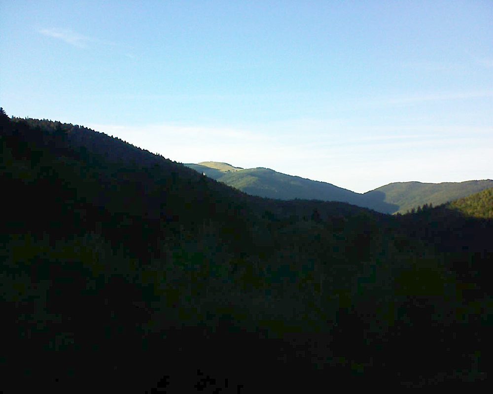 Le petit ballon vu depuis le Domaine Langmatt à Murbach le 25.09.2018 à 18:15 Le petit ballon (Alsace, Vosges) le 25.09.2018 à 18:15