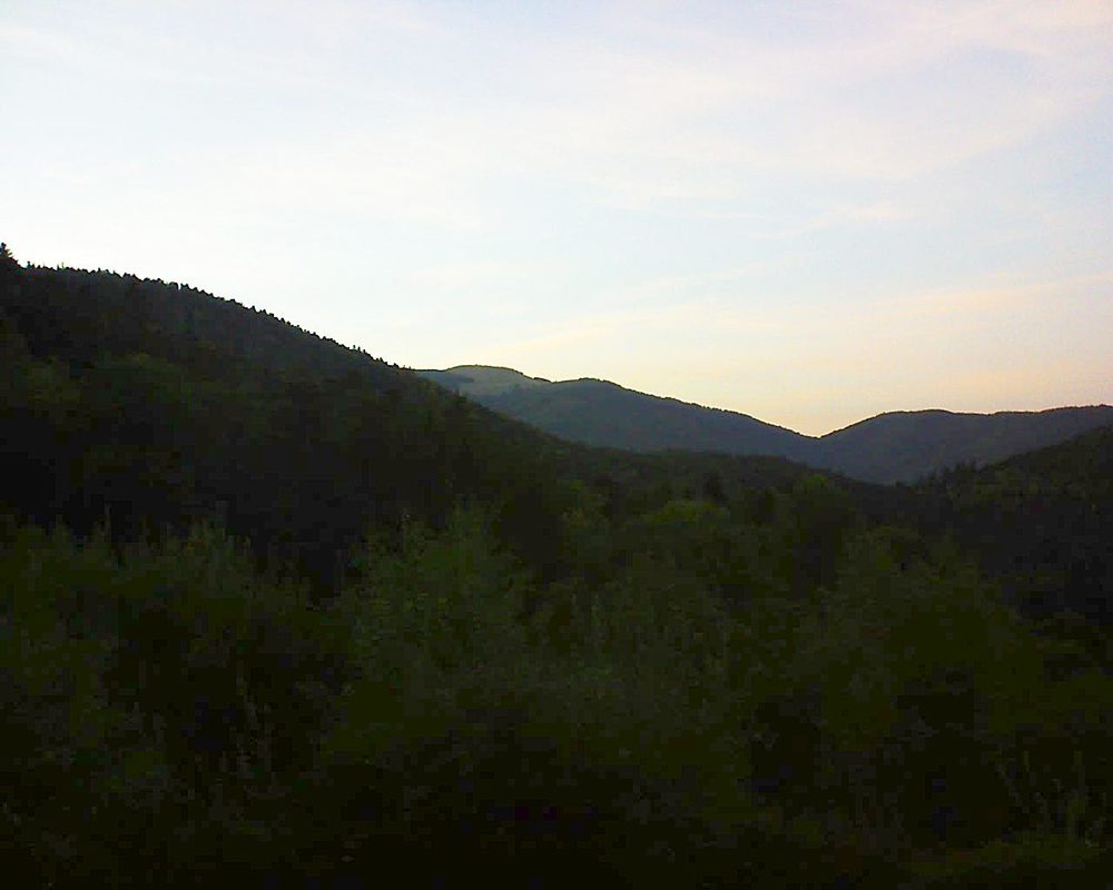 Le petit ballon vu depuis le Domaine Langmatt à Murbach le 25.09.2018 à 19:30 Le petit ballon (Alsace, Vosges) le 25.09.2018 à 19:30