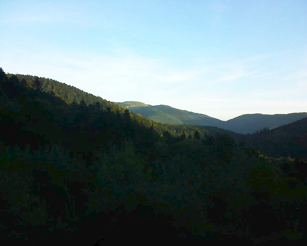Le petit ballon vu depuis le Domaine Langmatt à Murbach le 26.09.2018 à 07:45 Le petit ballon (Alsace, Vosges) le 26.09.2018 à 07:45