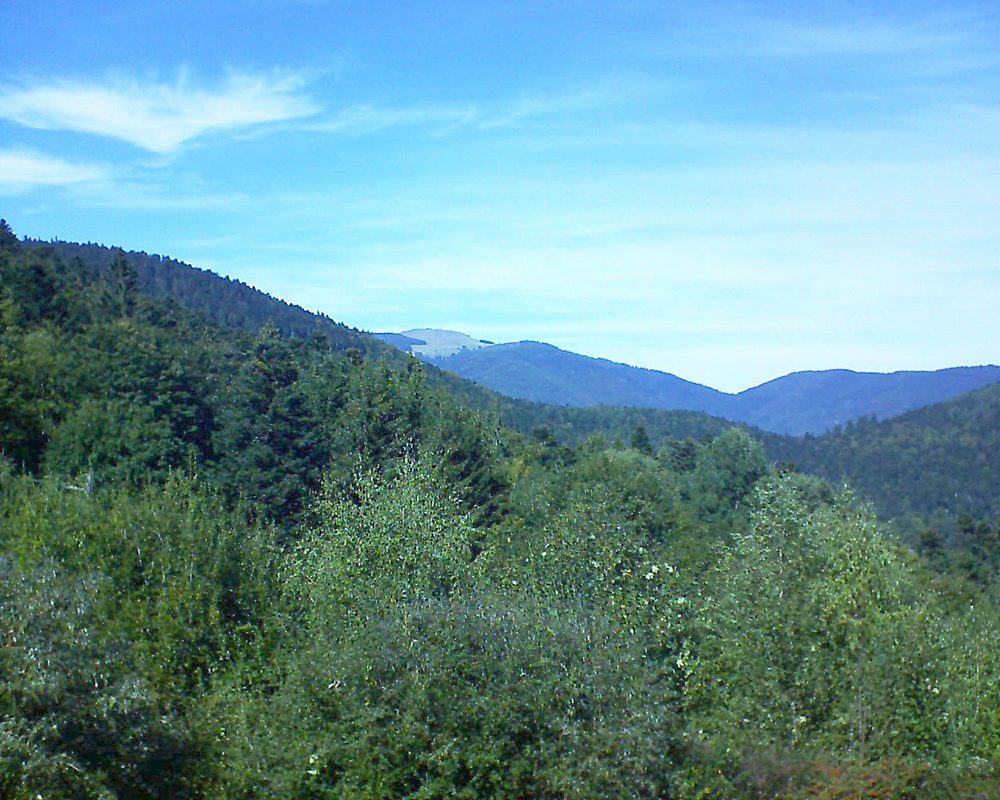 Le petit ballon vu depuis le Domaine Langmatt à Murbach le 26.09.2018 à 14:15 Le petit ballon (Alsace, Vosges) le 26.09.2018 à 14:15