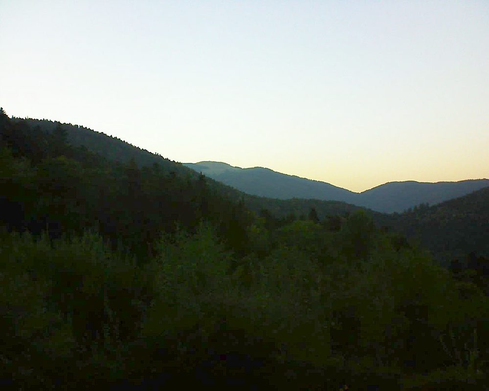 Le petit ballon vu depuis le Domaine Langmatt à Murbach le 27.09.2018 à 19:15 Le petit ballon (Alsace, Vosges) le 27.09.2018 à 19:15