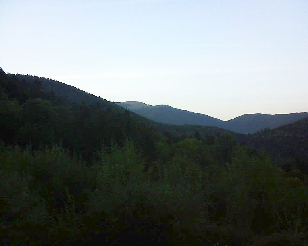 Le petit ballon vu depuis le Domaine Langmatt à Murbach le 29.09.2018 à 19:00 Le petit ballon (Alsace, Vosges) le 29.09.2018 à 19:00