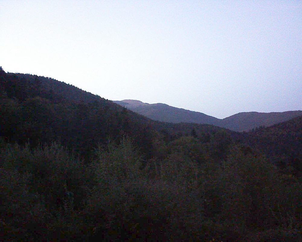 Le petit ballon vu depuis le Domaine Langmatt à Murbach le 29.09.2018 à 19:30 Le petit ballon (Alsace, Vosges) le 29.09.2018 à 19:30