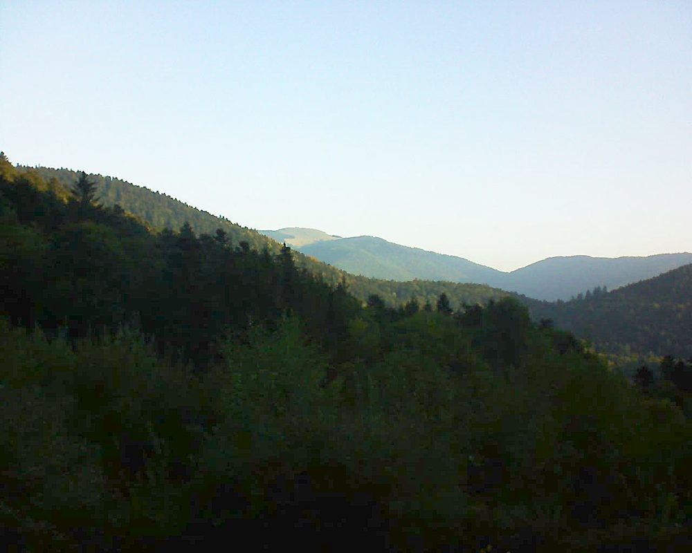 Le petit ballon vu depuis le Domaine Langmatt à Murbach le 30.09.2018 à 08:15 Le petit ballon (Alsace, Vosges) le 30.09.2018 à 08:15