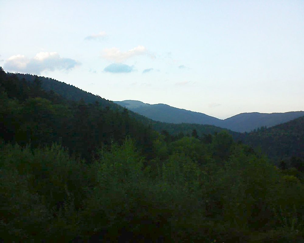 Le petit ballon vu depuis le Domaine Langmatt à Murbach le 30.09.2018 à 18:45 Le petit ballon (Alsace, Vosges) le 30.09.2018 à 18:45