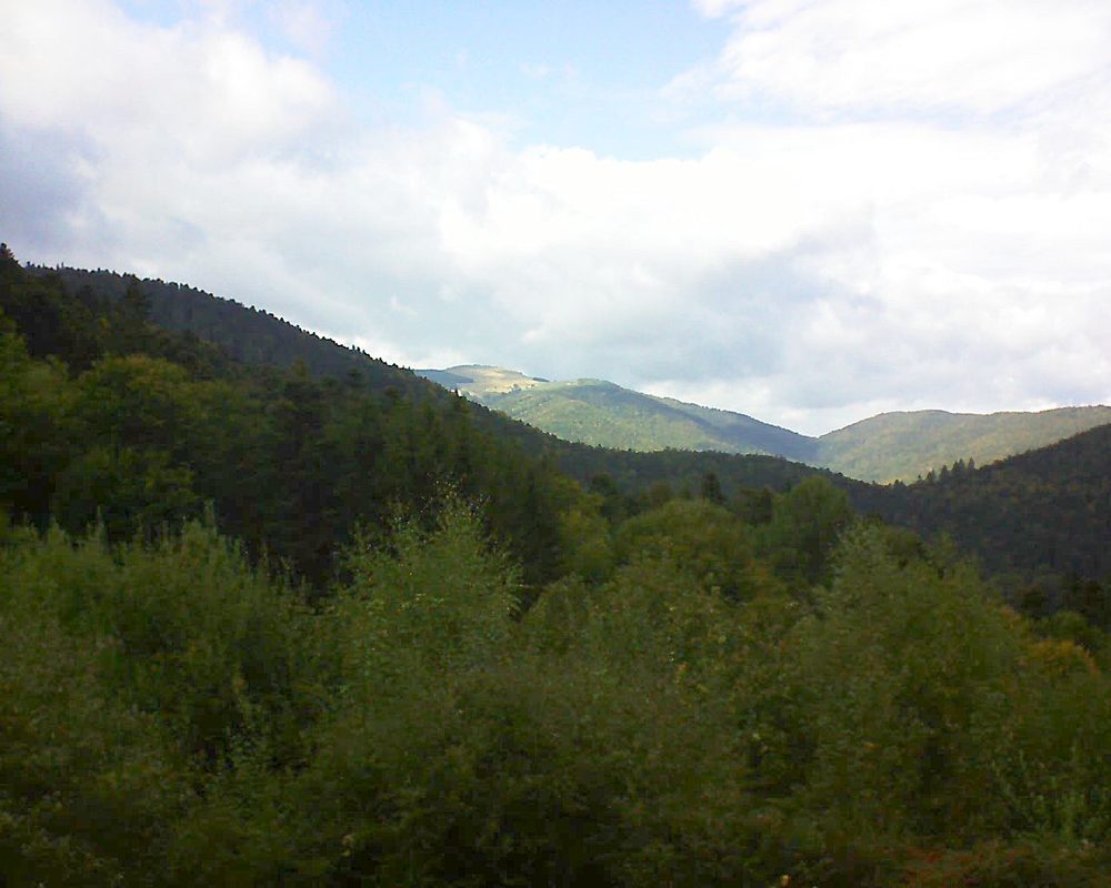 Le petit ballon vu depuis le Domaine Langmatt à Murbach le 01.10.2018 à 15:45 Le petit ballon (Alsace, Vosges) le 01.10.2018 à 15:45