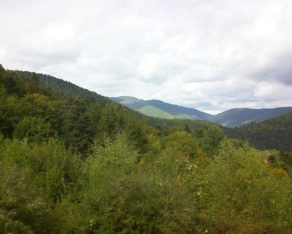 Le petit ballon vu depuis le Domaine Langmatt à Murbach le 03.10.2018 à 14:15 Le petit ballon (Alsace, Vosges) le 03.10.2018 à 14:15