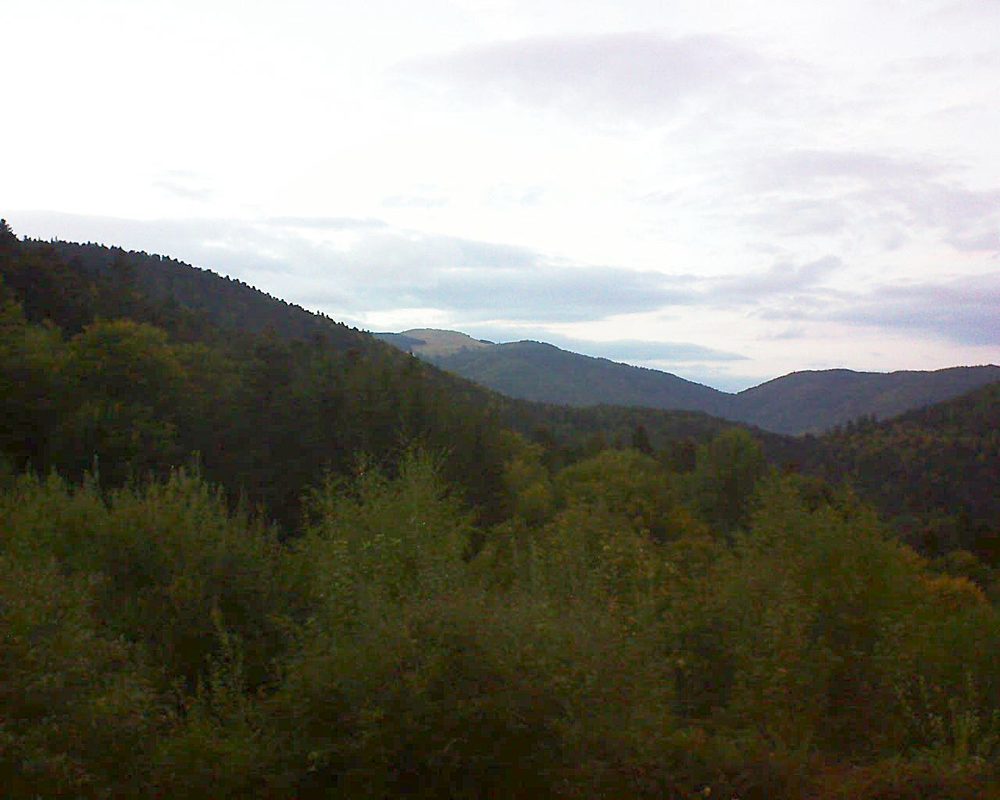 Le petit ballon vu depuis le Domaine Langmatt à Murbach le 03.10.2018 à 19:15 Le petit ballon (Alsace, Vosges) le 03.10.2018 à 19:15