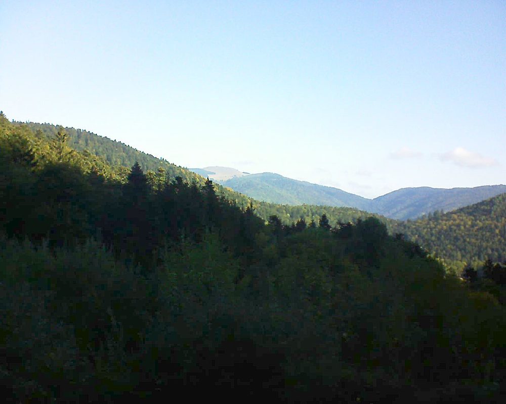 Le petit ballon vu depuis le Domaine Langmatt à Murbach le 04.10.2018 à 09:45 Le petit ballon (Alsace, Vosges) le 04.10.2018 à 09:45