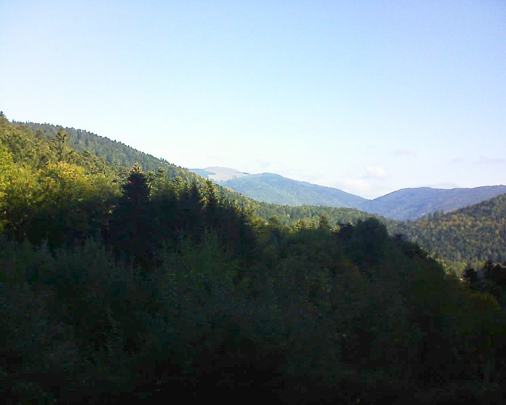 Le petit ballon vu depuis le Domaine Langmatt à Murbach le 04.10.2018 à 10:00 Le petit ballon (Alsace, Vosges) le 04.10.2018 à 10:00