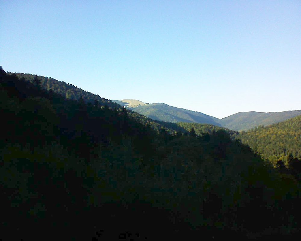 Le petit ballon vu depuis le Domaine Langmatt à Murbach le 04.10.2018 à 17:15 Le petit ballon (Alsace, Vosges) le 04.10.2018 à 17:15