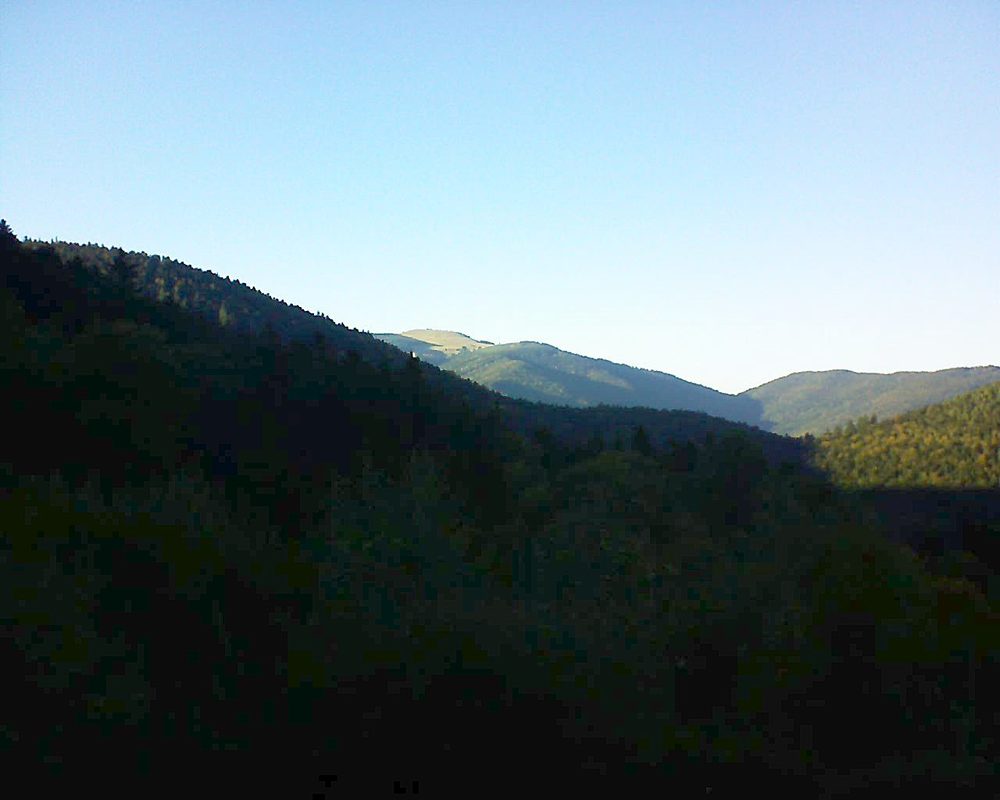 Le petit ballon vu depuis le Domaine Langmatt à Murbach le 04.10.2018 à 17:45 Le petit ballon (Alsace, Vosges) le 04.10.2018 à 17:45