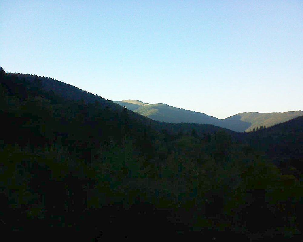 Le petit ballon vu depuis le Domaine Langmatt à Murbach le 04.10.2018 à 18:15 Le petit ballon (Alsace, Vosges) le 04.10.2018 à 18:15