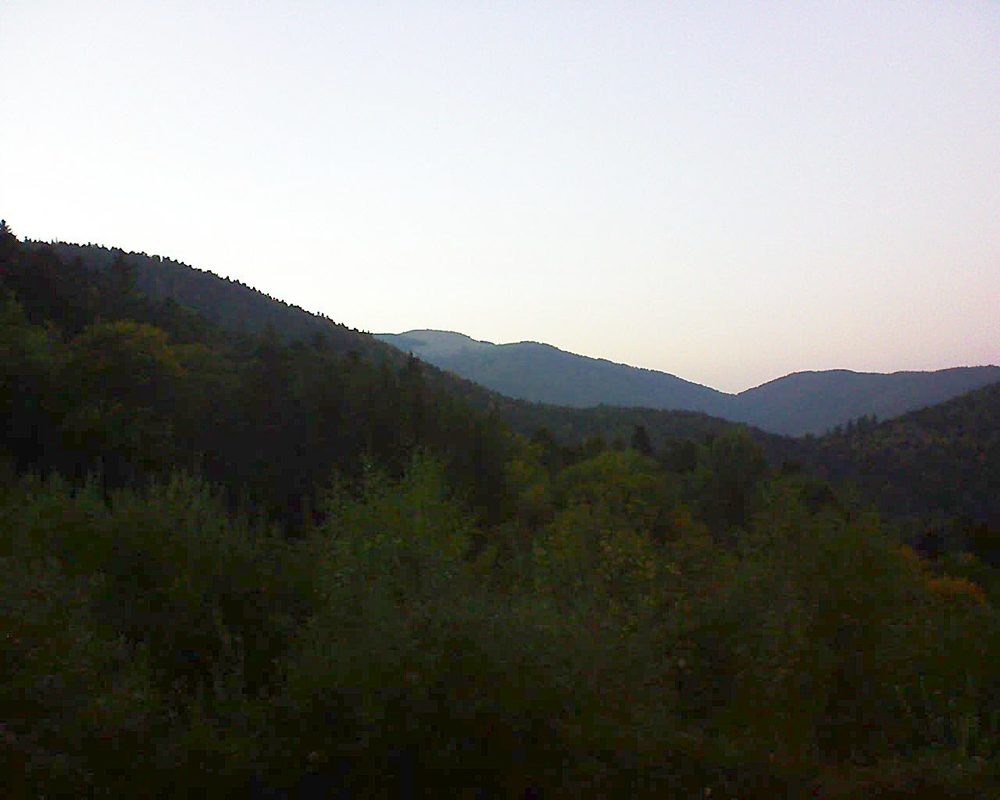 Le petit ballon vu depuis le Domaine Langmatt à Murbach le 04.10.2018 à 19:15 Le petit ballon (Alsace, Vosges) le 04.10.2018 à 19:15