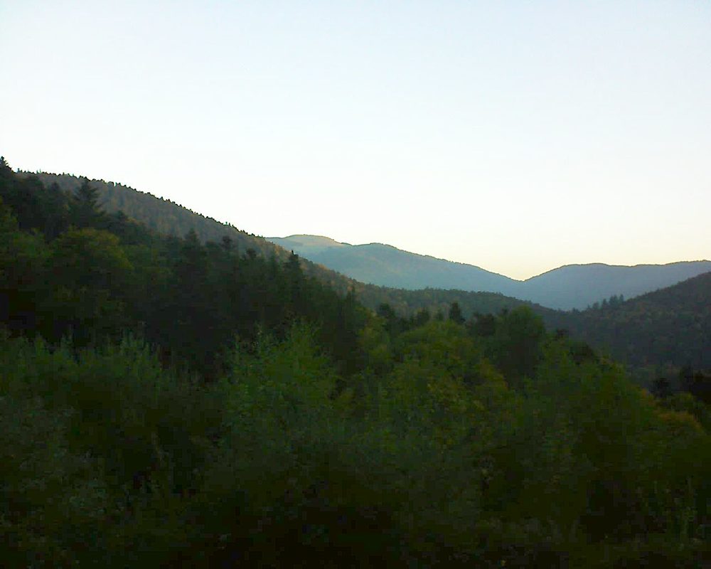 Le petit ballon vu depuis le Domaine Langmatt à Murbach le 05.10.2018 à 07:45 Le petit ballon (Alsace, Vosges) le 05.10.2018 à 07:45