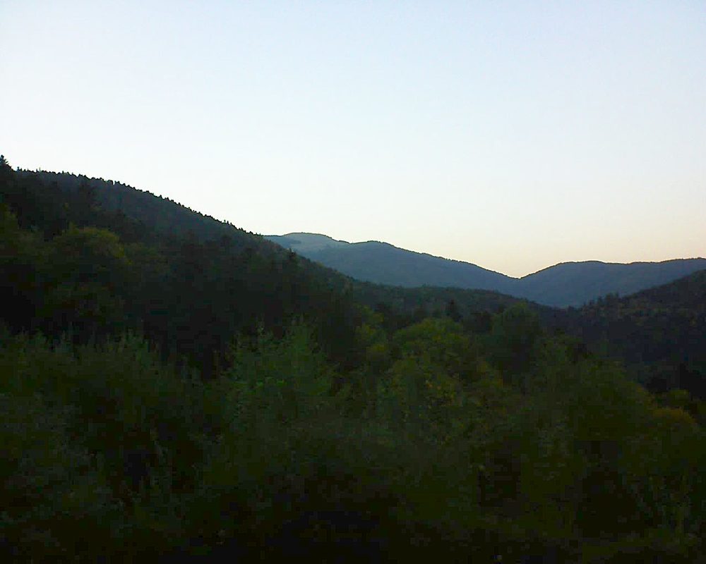 Le petit ballon vu depuis le Domaine Langmatt à Murbach le 05.10.2018 à 19:00 Le petit ballon (Alsace, Vosges) le 05.10.2018 à 19:00