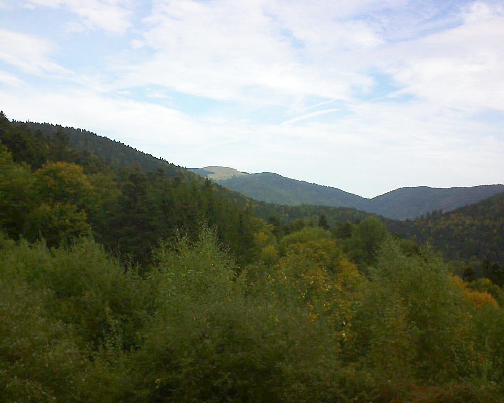 Le petit ballon vu depuis le Domaine Langmatt à Murbach le 06.10.2018 à 10:15 Le petit ballon (Alsace, Vosges) le 06.10.2018 à 10:15