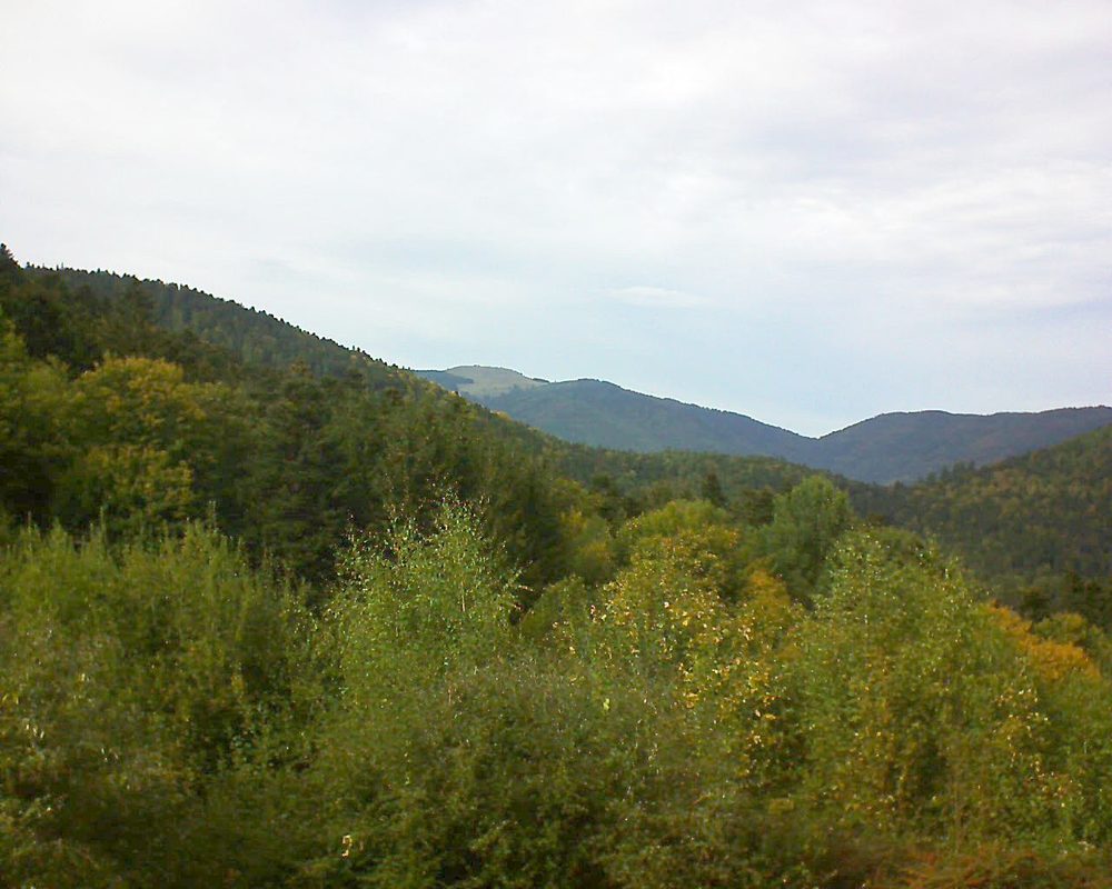 Le petit ballon vu depuis le Domaine Langmatt à Murbach le 06.10.2018 à 15:45 Le petit ballon (Alsace, Vosges) le 06.10.2018 à 15:45