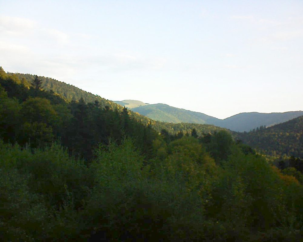 Le petit ballon vu depuis le Domaine Langmatt à Murbach le 07.10.2018 à 08:30 Le petit ballon (Alsace, Vosges) le 07.10.2018 à 08:30