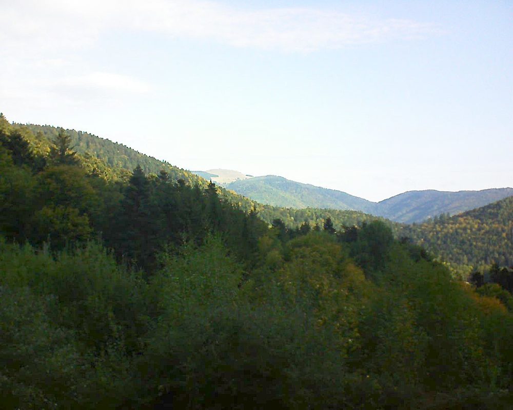 Le petit ballon vu depuis le Domaine Langmatt à Murbach le 07.10.2018 à 09:45 Le petit ballon (Alsace, Vosges) le 07.10.2018 à 09:45