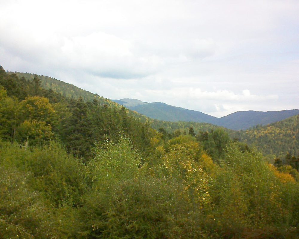 Le petit ballon vu depuis le Domaine Langmatt à Murbach le 07.10.2018 à 11:45 Le petit ballon (Alsace, Vosges) le 07.10.2018 à 11:45