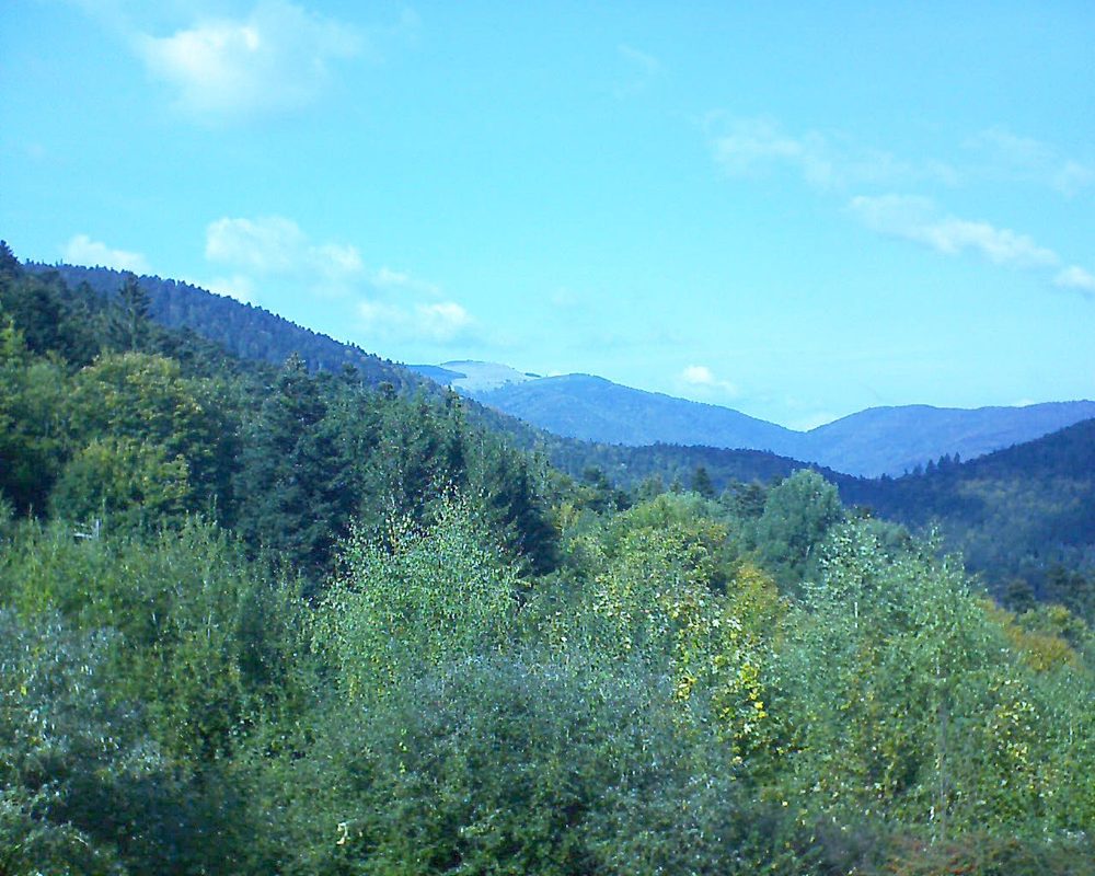 Le petit ballon vu depuis le Domaine Langmatt à Murbach le 07.10.2018 à 14:45 Le petit ballon (Alsace, Vosges) le 07.10.2018 à 14:45